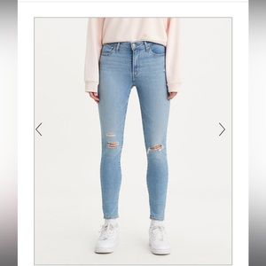 Levis 721 High Rise Skinny Jeans